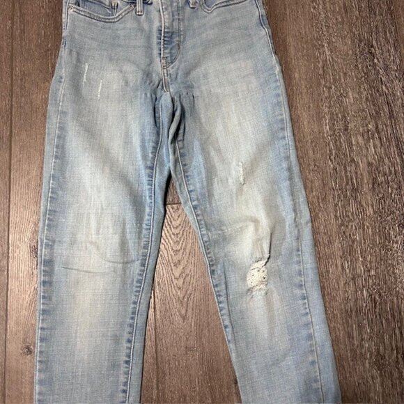 Levi's Women's 311 Shaping Skinny Jeans 27 X 32 Distressed Stretchy Light Wash - Picture 2 of 8